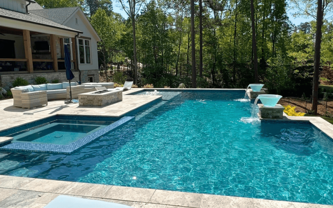 Luxury Pool Features Popular in Johns Creek Homes: A Johns Creek Pool Builder Guide
